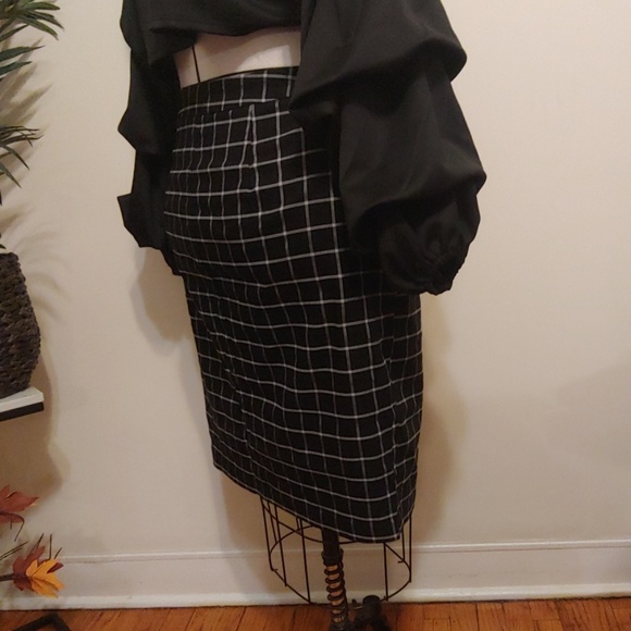 New in my closet with and without tags - Picture 6 of 7